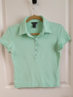 Moda International Mint Short-Sleeve Button-Down Polo. Size M.